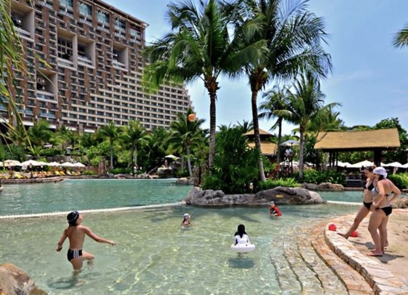 Centara Grand Mirage Beach Resort Pattaya: A Destination of Delightful Discoveries