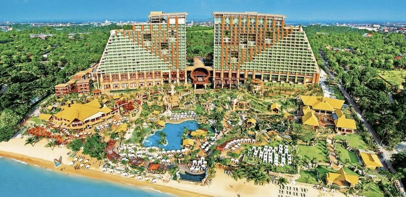 Centara Grand Mirage Beach Resort Pattaya: A Destination of Delightful Discoveries